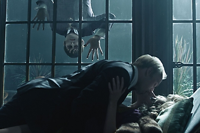 Illustration for article titled Dark Shadows Stills